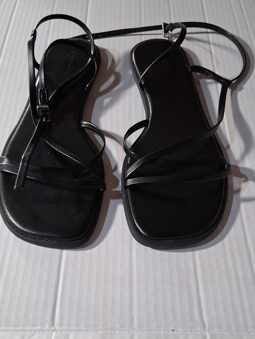 Old Navy Black Strappy Square-Toe Flat Sandals